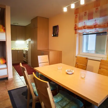 Miki's Ski Krvavec Apartment