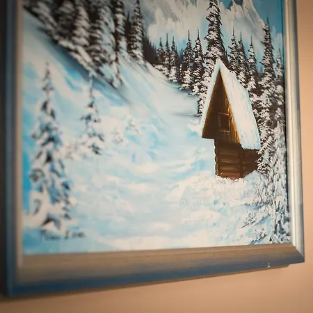 Miki's Ski Krvavec Apartment *